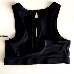 NWT Nike Swoosh Bra DRY FIT Technology